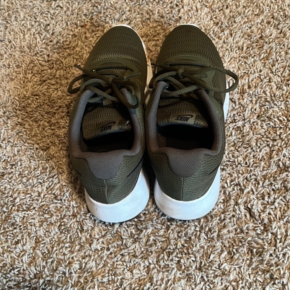 Men-Size 9 - Picture 3 of 4